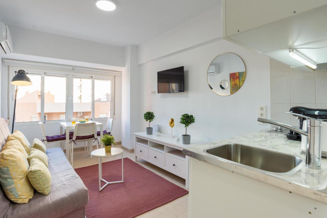Ferienwohnung Mp6-Cathedral Views Apt Right On The Beach Málaga Exterior foto